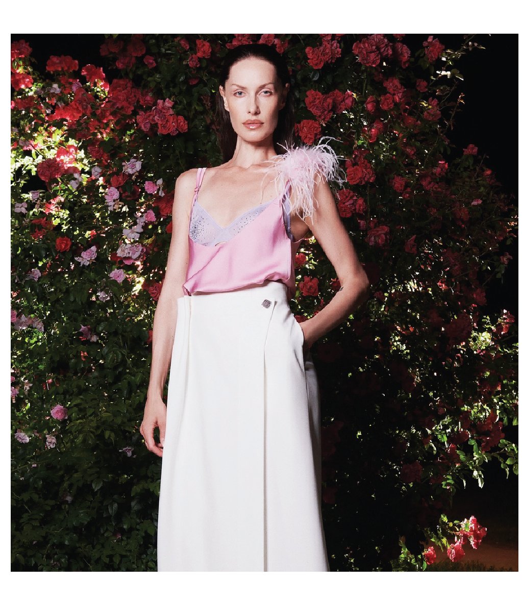 WOMENSWEAR