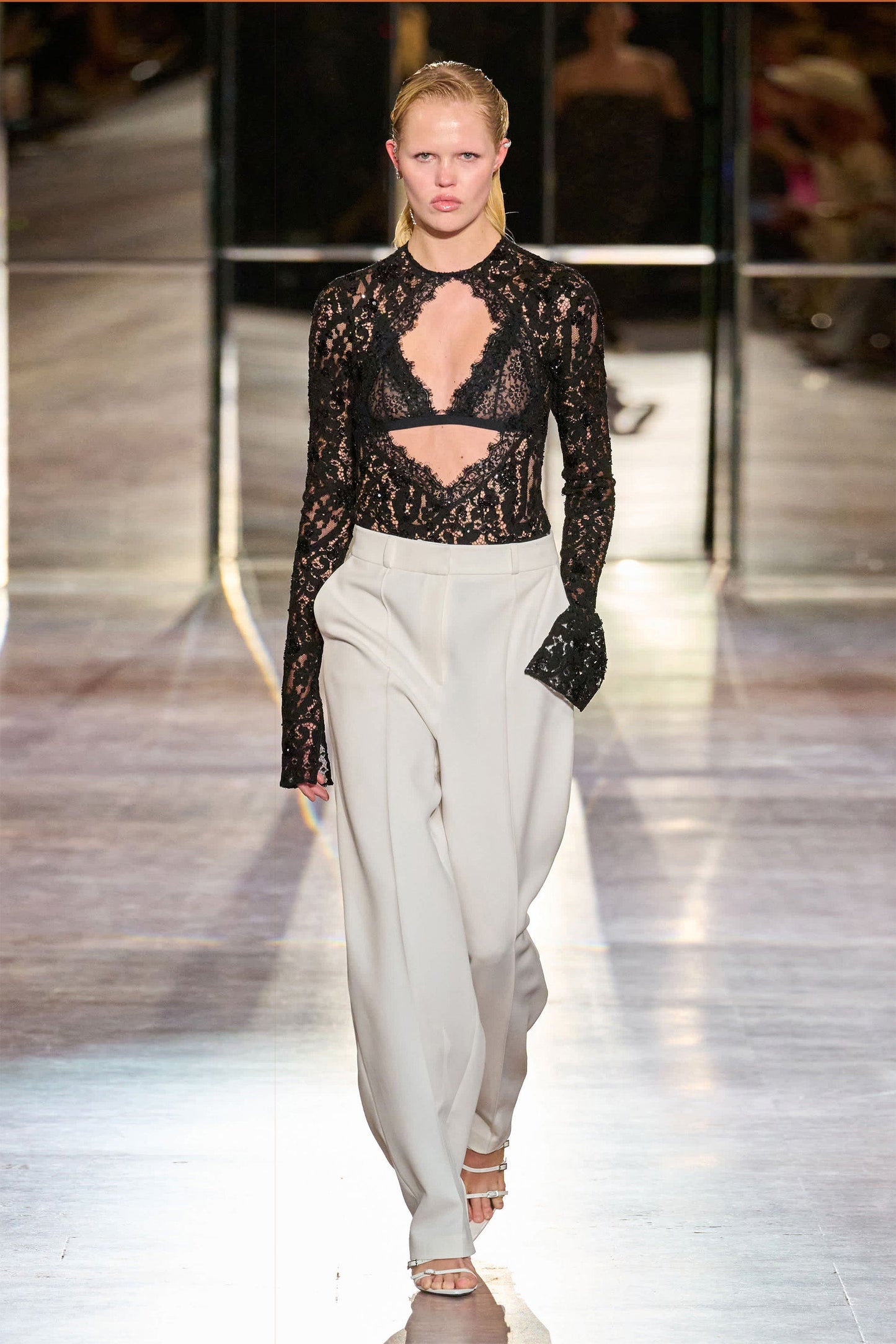 High-rise back-slit pants NISSA