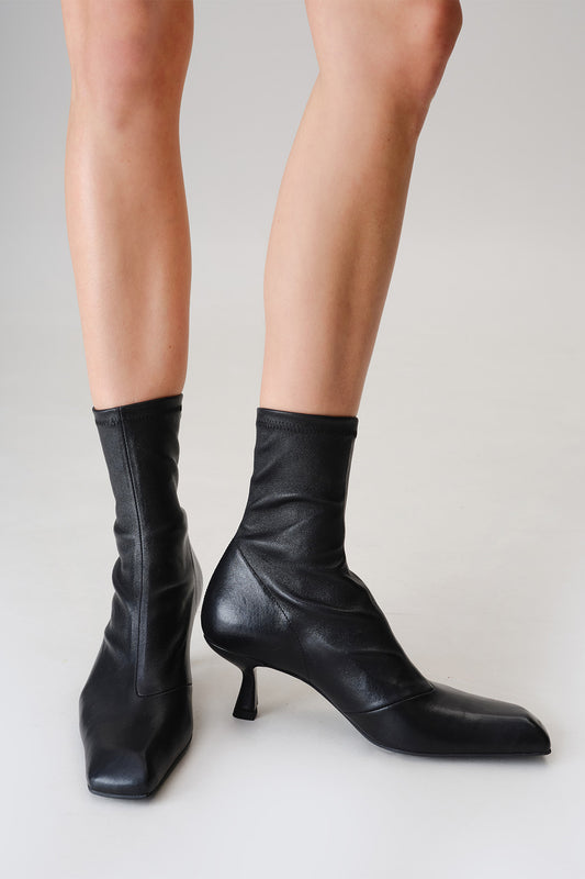 GEE Black Ankle Boots /5 cm/ KACHOROVSKA