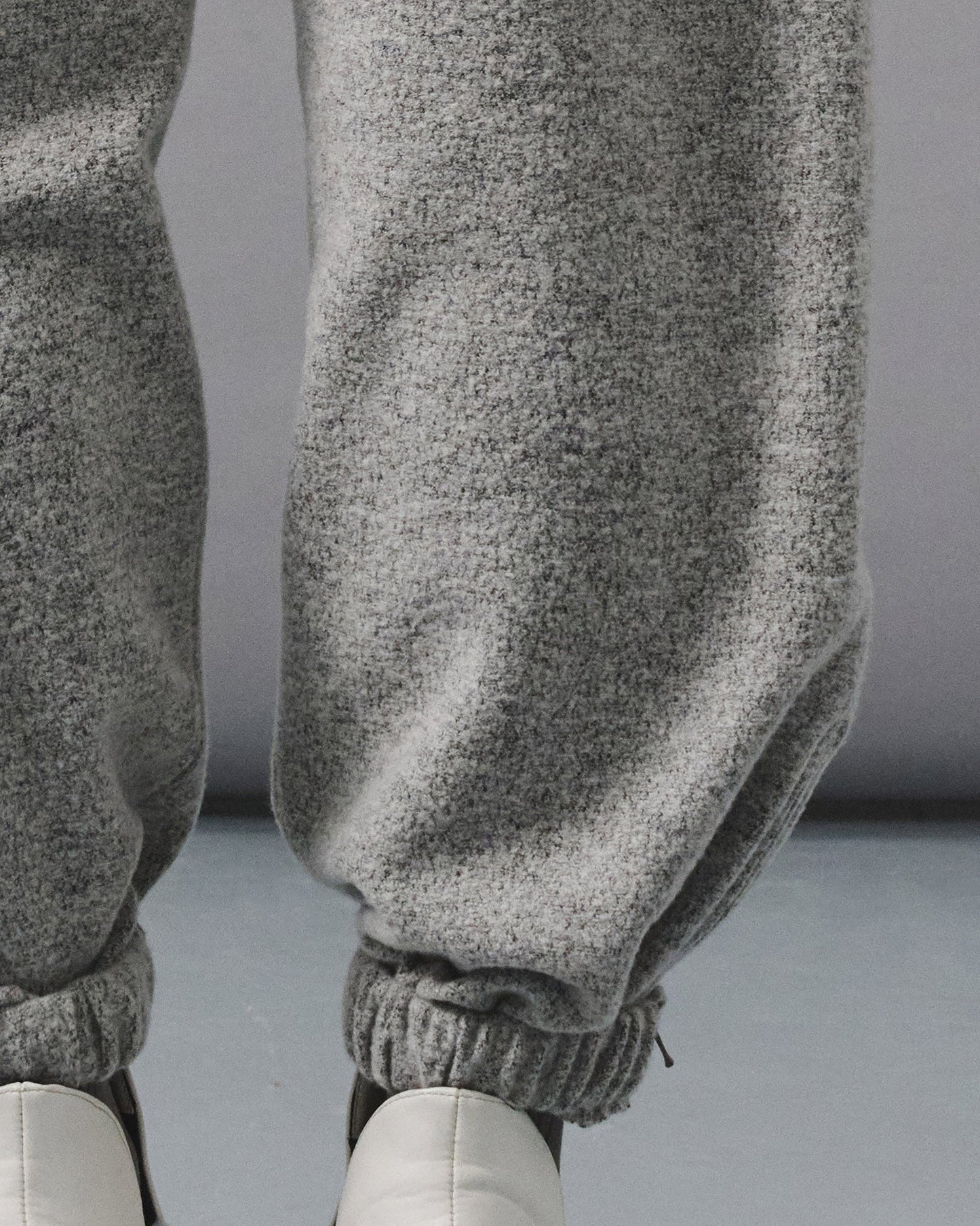 TAPERED WOOL JOGGER THEO