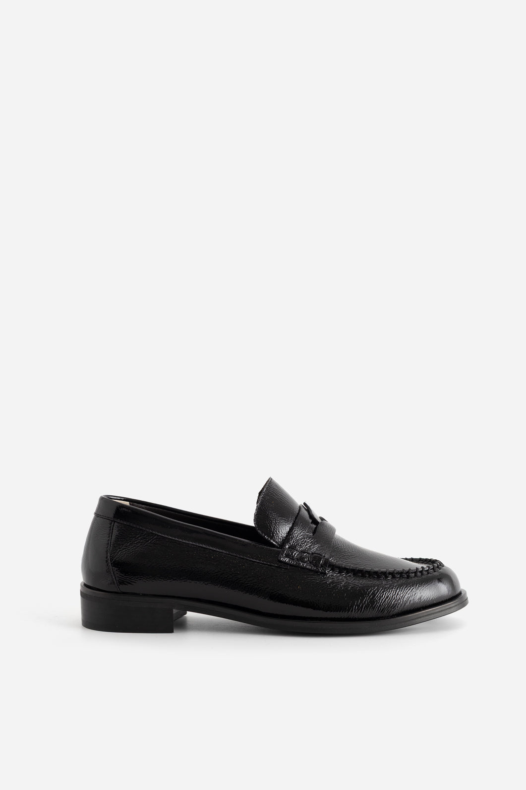 DUCKY BLACK GLOSSY LOAFERS KACHOROVSKA