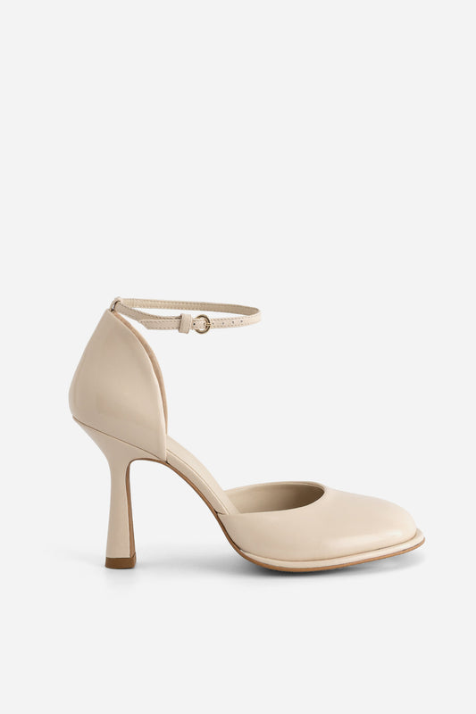AMANDA LEATHER PUMPS IN TOFU SHADE KACHOROVSKA