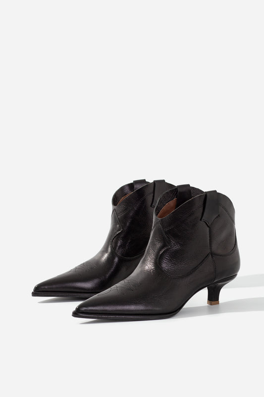 CHERILYN BLACK LEATHER COWBOY BOOTS KACHOROVSKA