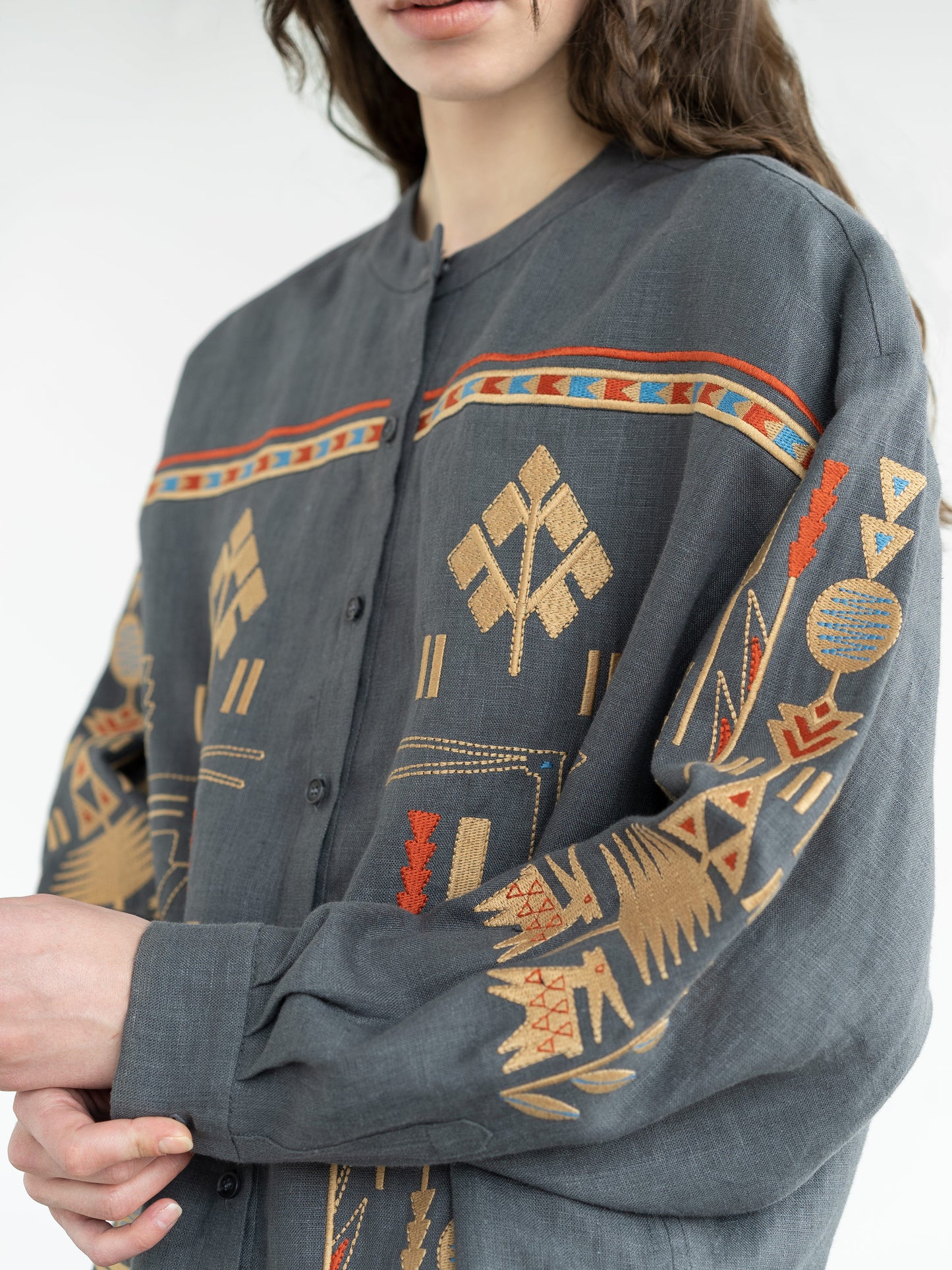 Linen shirt with embroidery Saenko ETNODIM