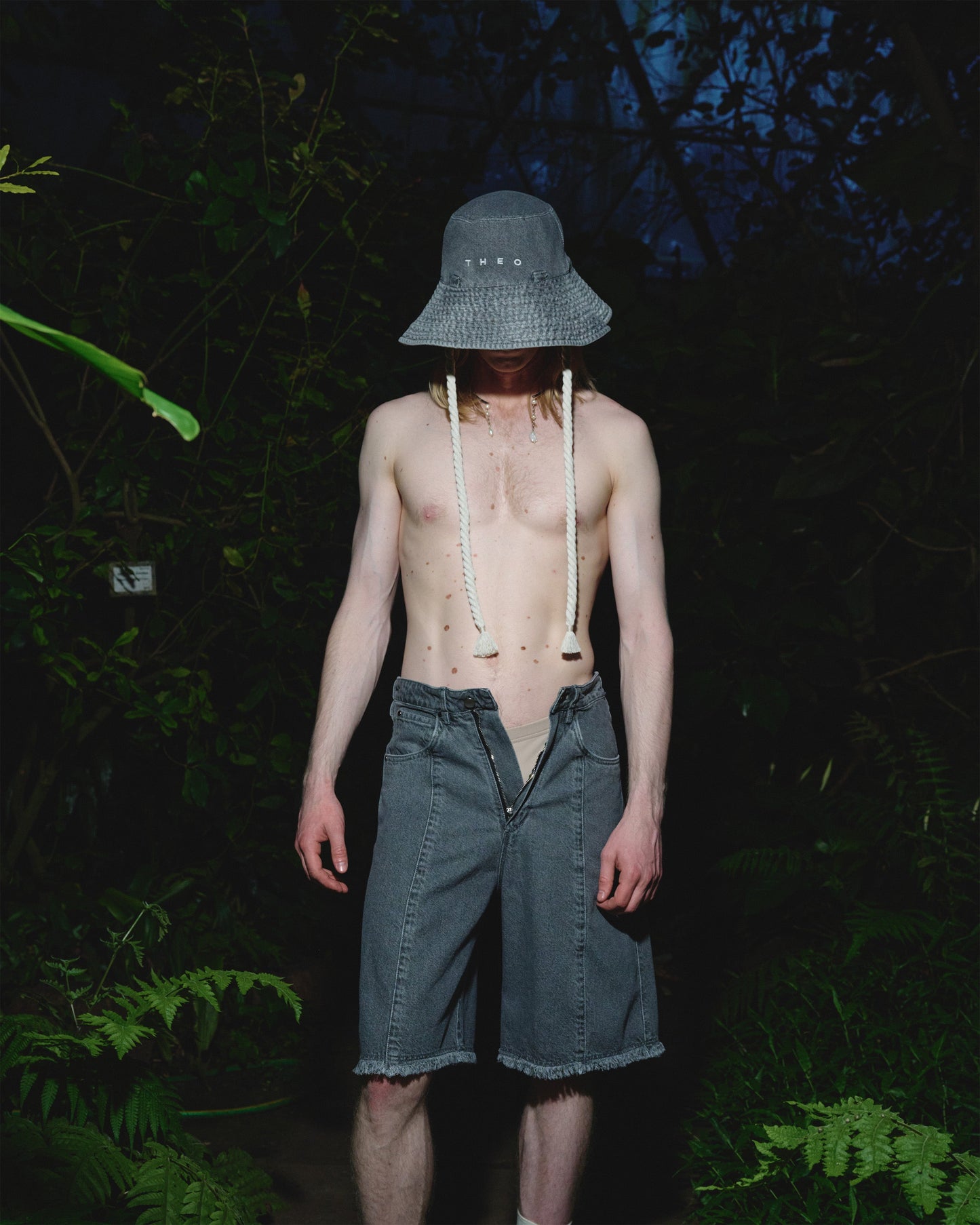 FADED BERMUDA BAGGY SHORTS THEO