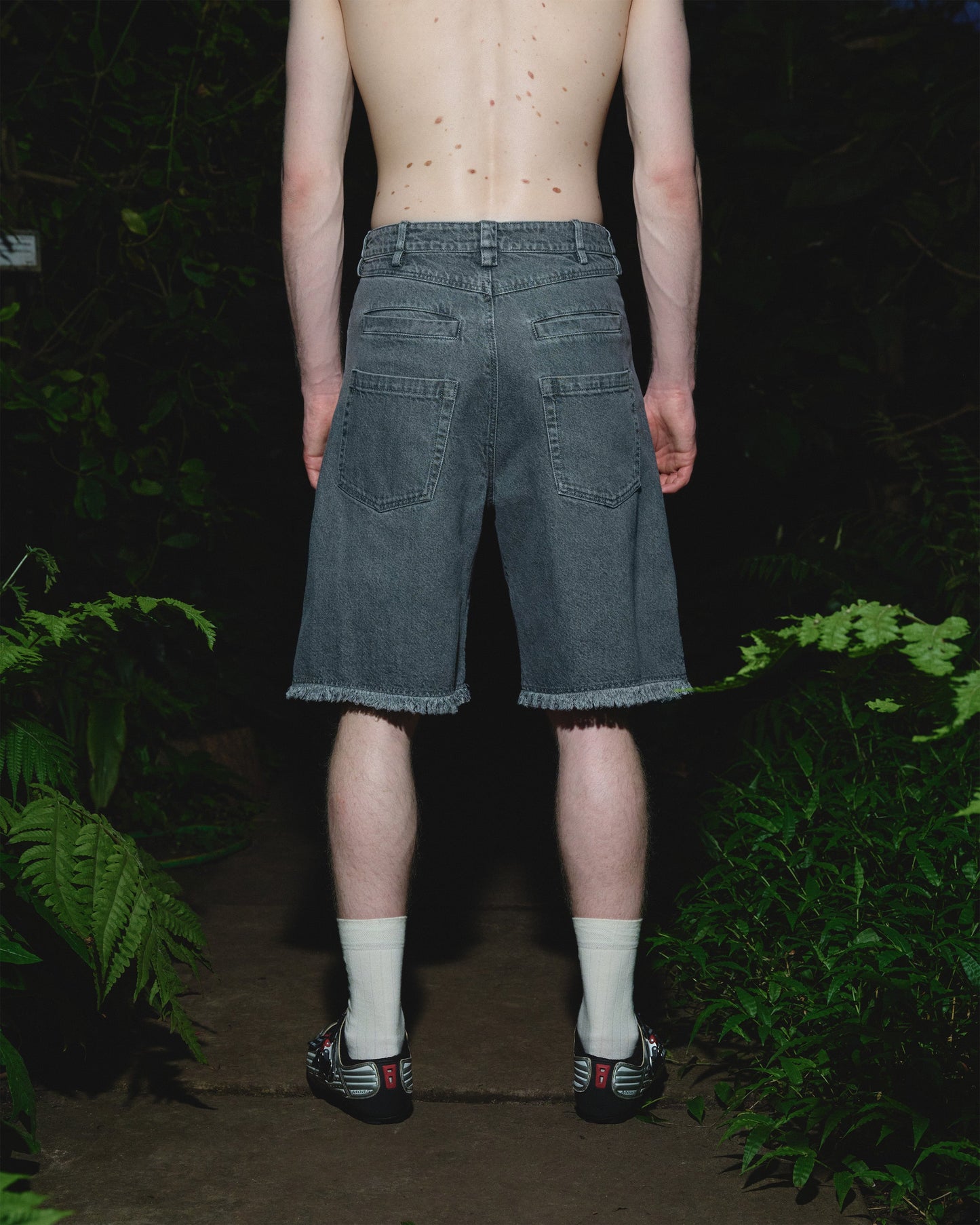 FADED BERMUDA BAGGY SHORTS THEO