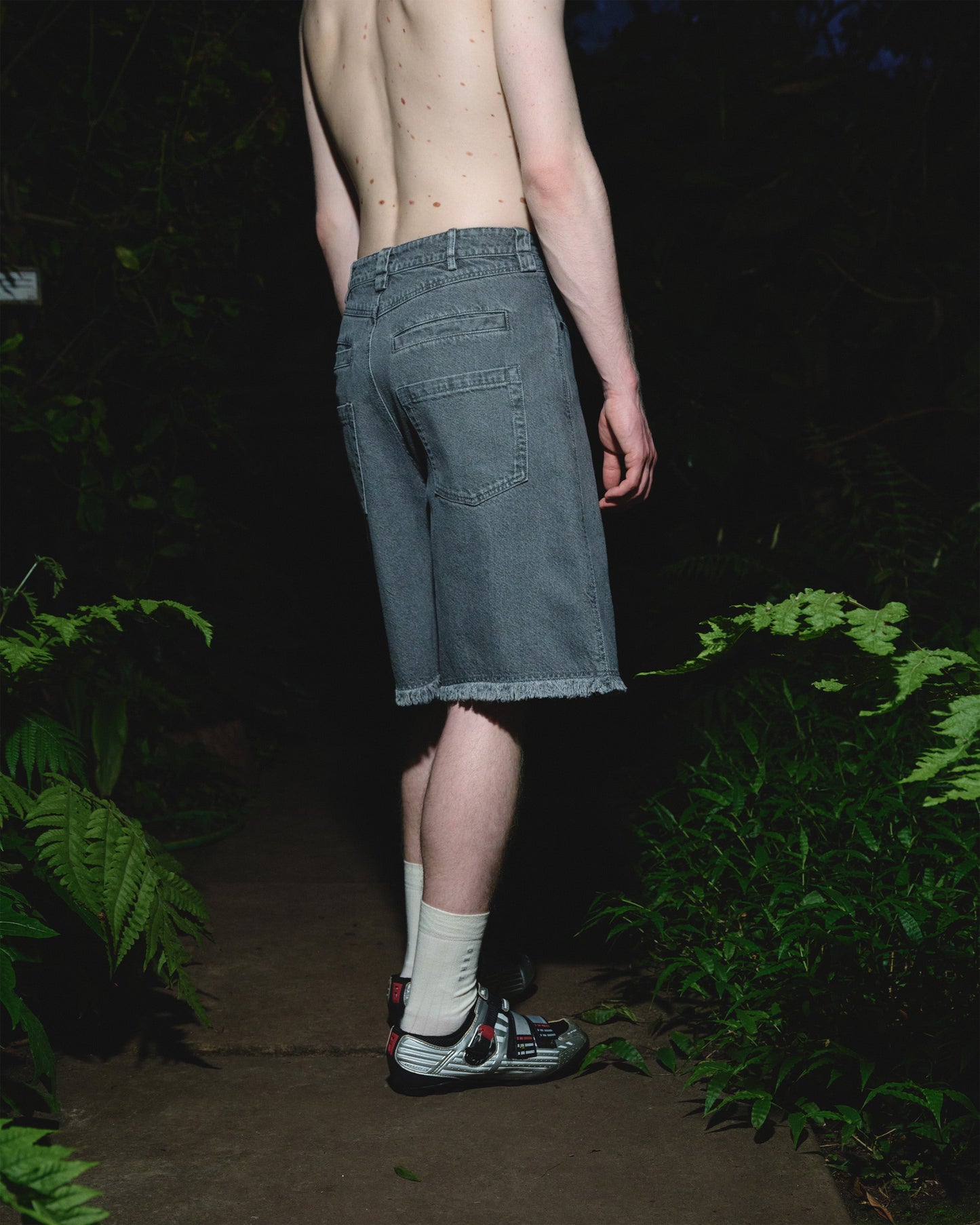 FADED BERMUDA BAGGY SHORTS THEO
