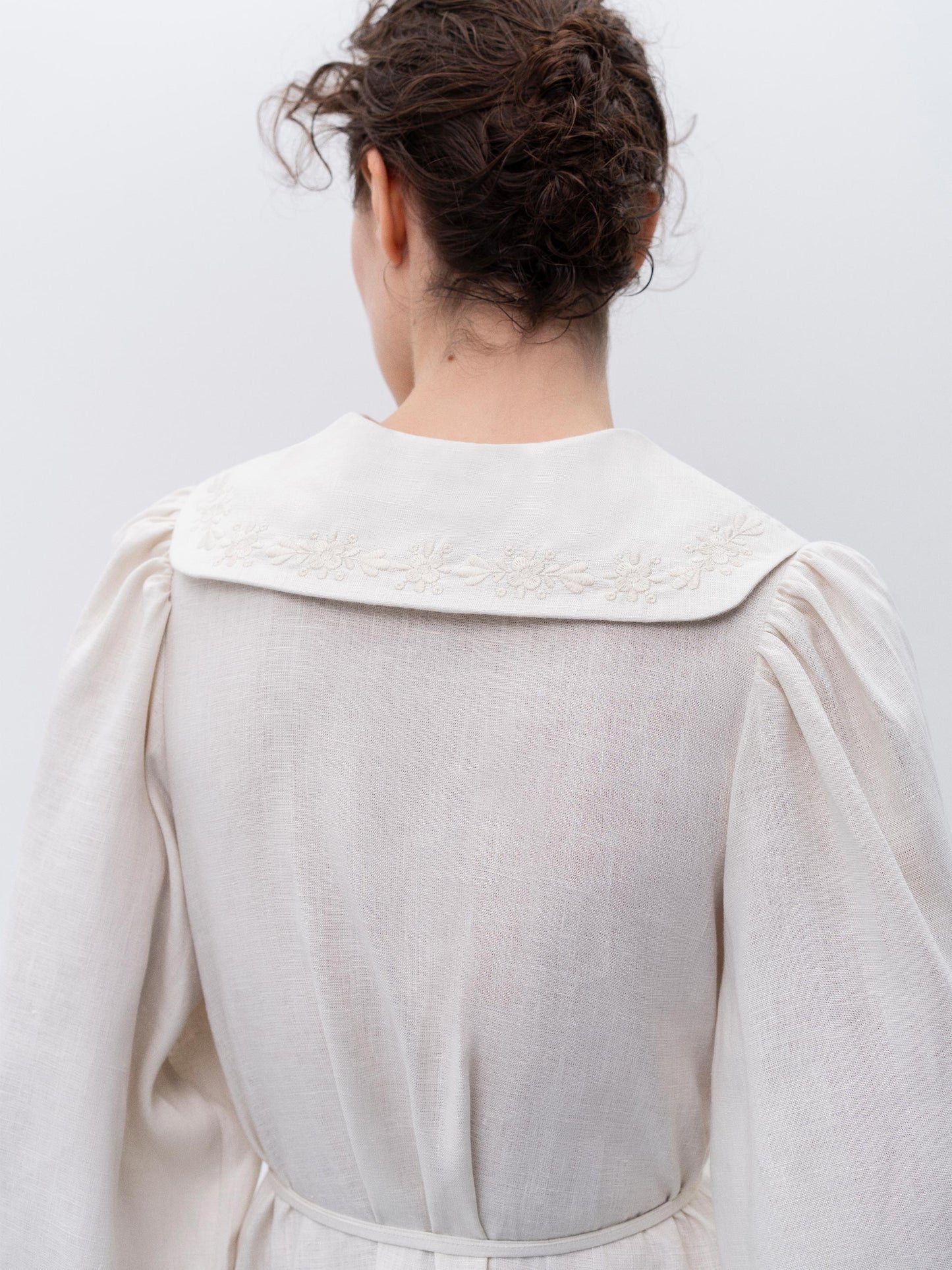 Linen dress with embroidery Pervotsvit Light ETNODIM