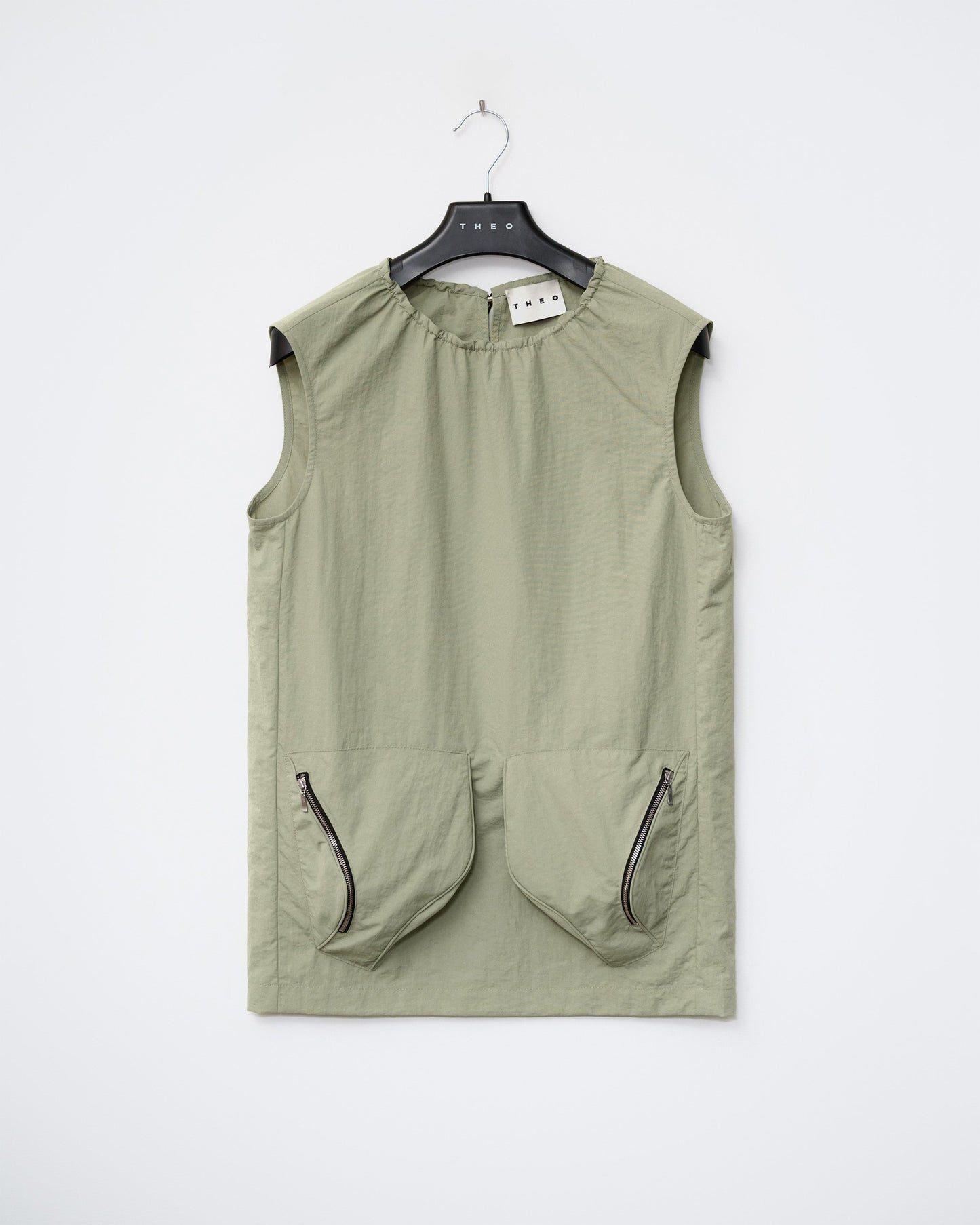 TECH TANK TOP WITH VOLUMINOUS POCKETS THEO