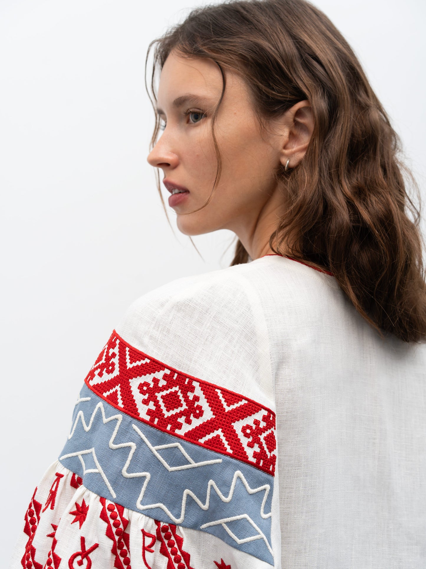 Women's embroidered blouse dedicated to the alphabet Rutenia ETNODIM