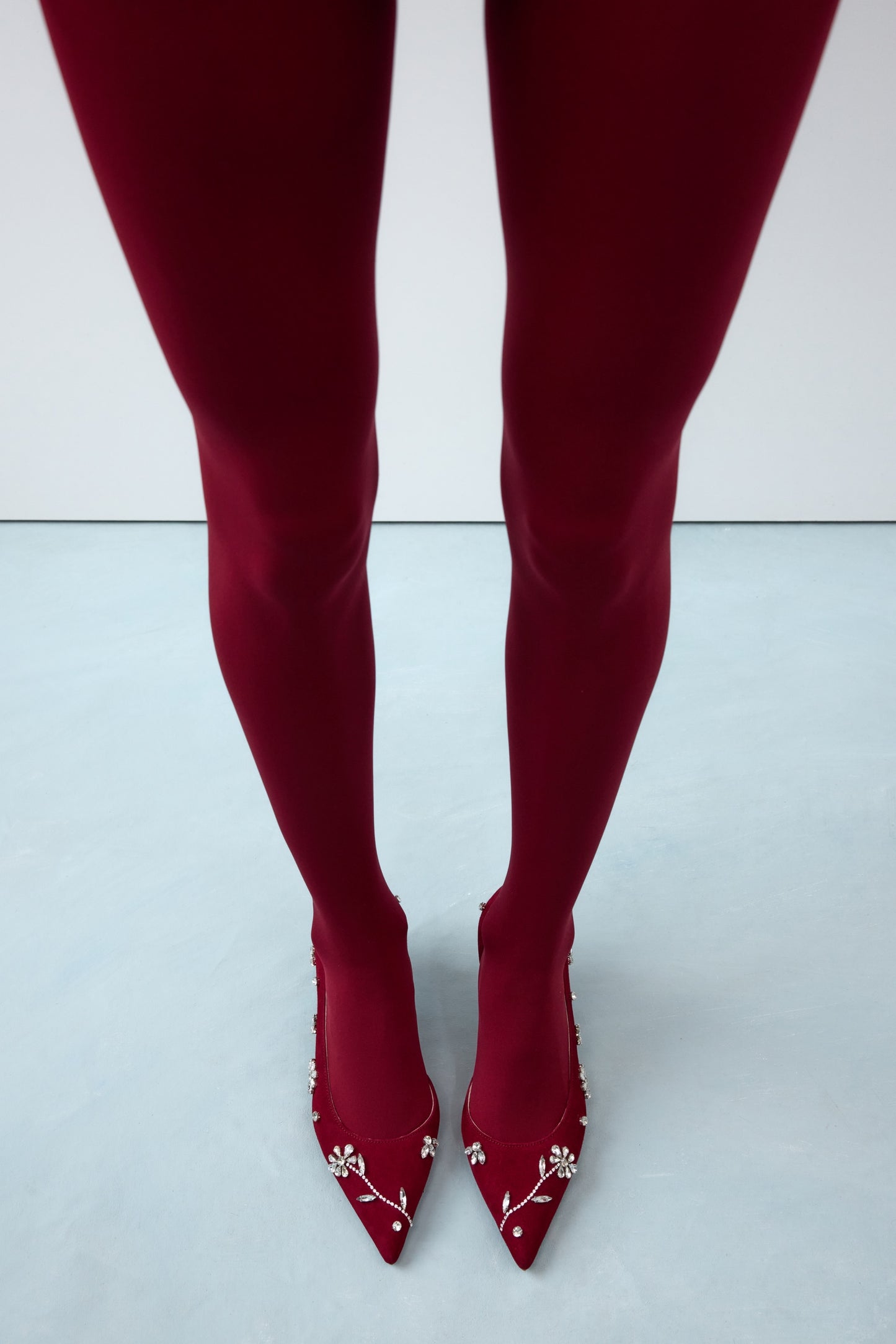 Adele garnet pumps with sewn-on crystals LOOKIE ATELIER