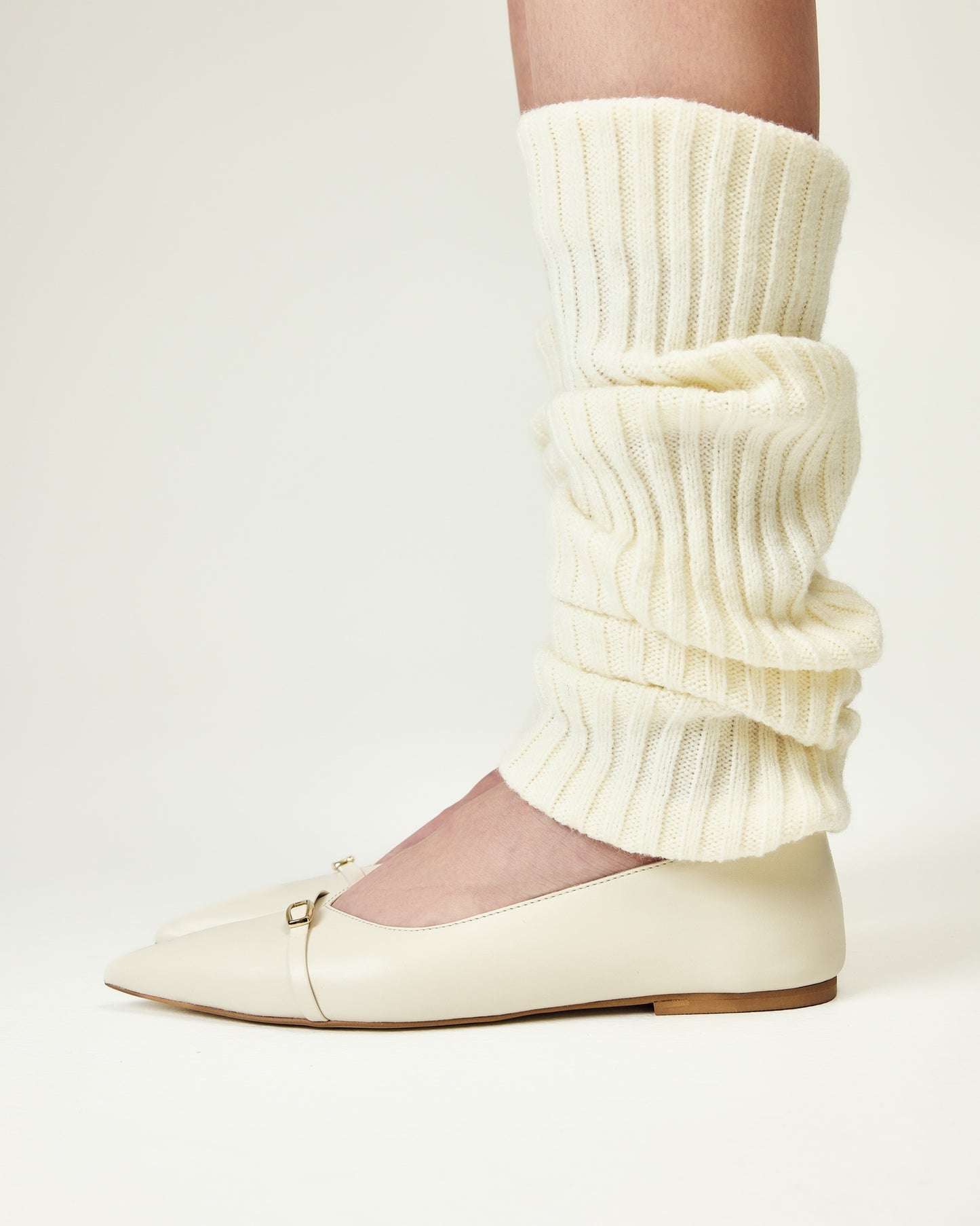 Alice milky ballet flats with a pointed toe LOOKIE ATELIER