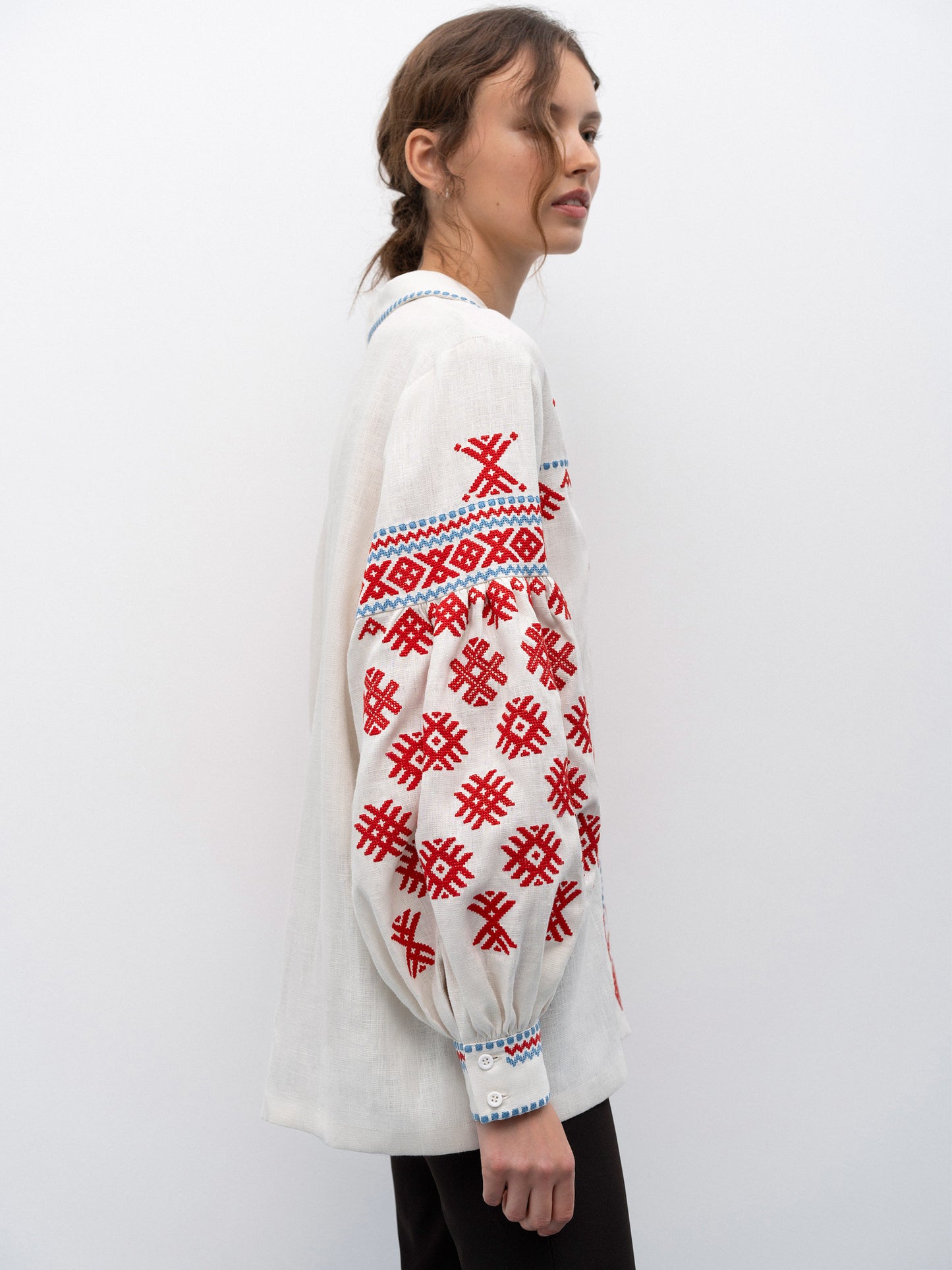 Vyshyvanka based on Olga Kosach's ornaments Pchilka ETNODIM