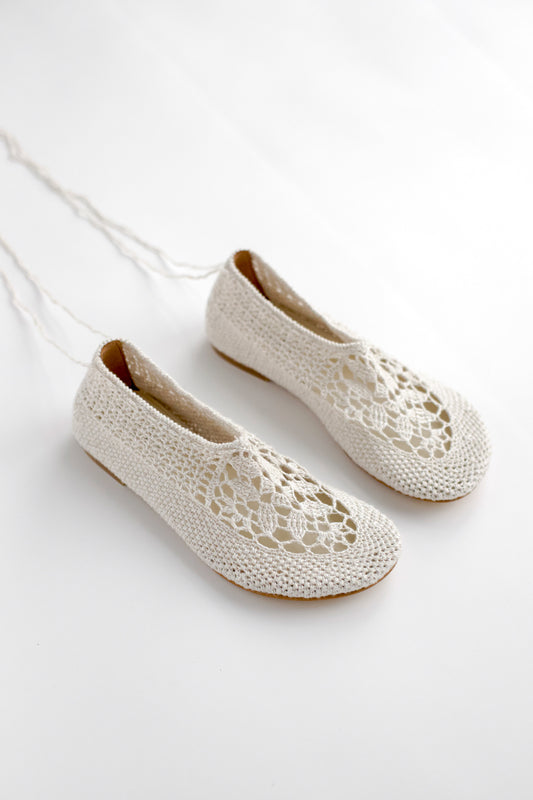 Merezhyvni Ballerinas Milk HVOYA