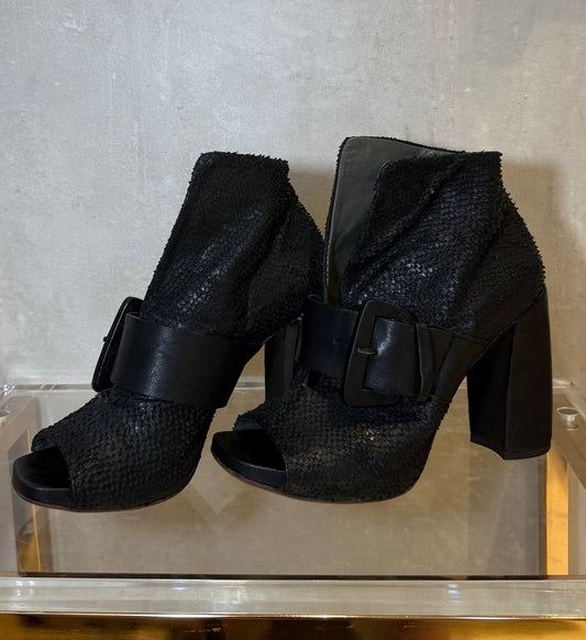 Heeled Ankle Boots Black Leather VERO CUOIO (Pre-Owned)