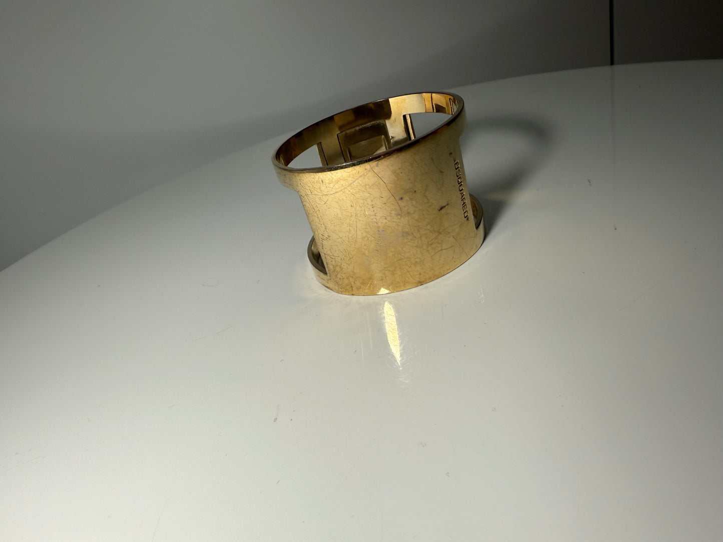 Gold Cuff Bracelet DSQUARED2 (Pre-Owned)