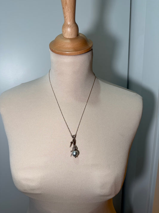 Silver Tone Pearl Charm Necklace CESARE PACIOTTI (Pre-Owned)