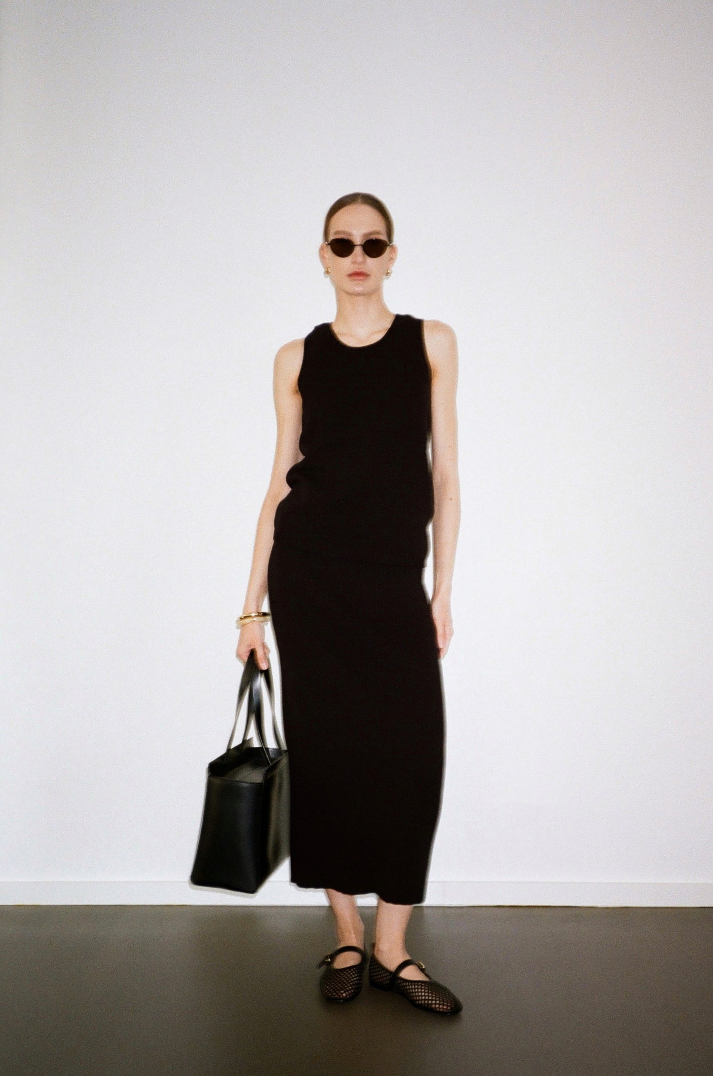 KNITTED TANK TOP WITH OPEN BACK KATERINA KVIT