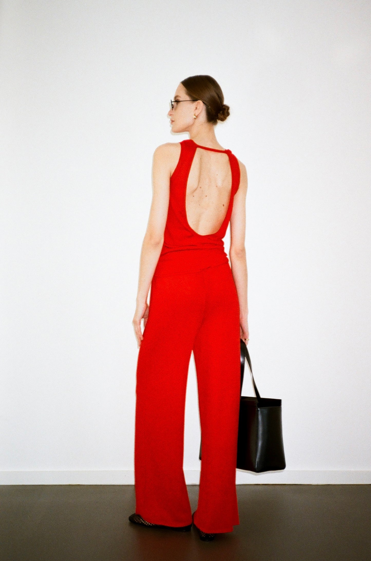 KNITTED TANK TOP WITH OPEN BACK KATERINA KVIT
