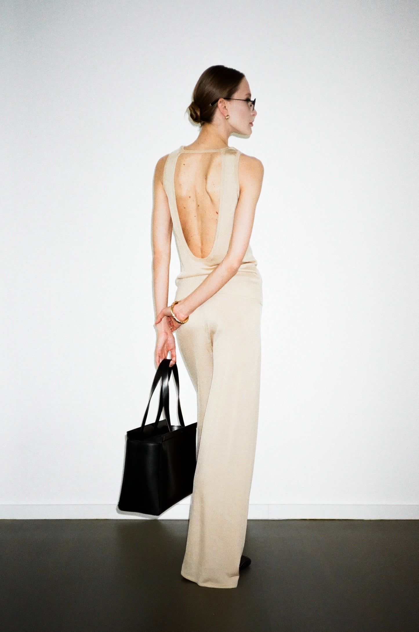 KNITTED TANK TOP WITH OPEN BACK KATERINA KVIT