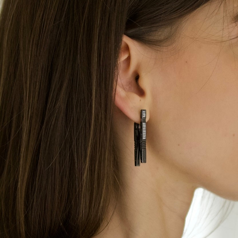 Clothespin Mono Crystal Black POCHÉ