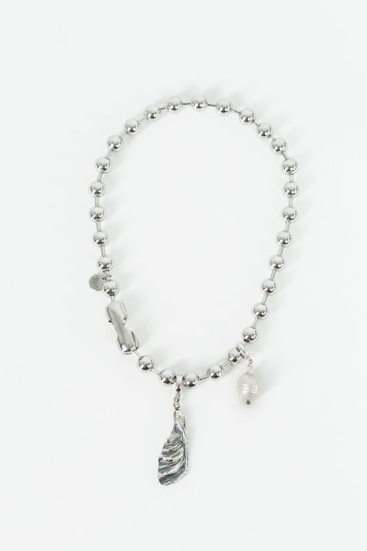 ELEONORA SILVER necklace with baroque pearl and pendant SAMOKISH