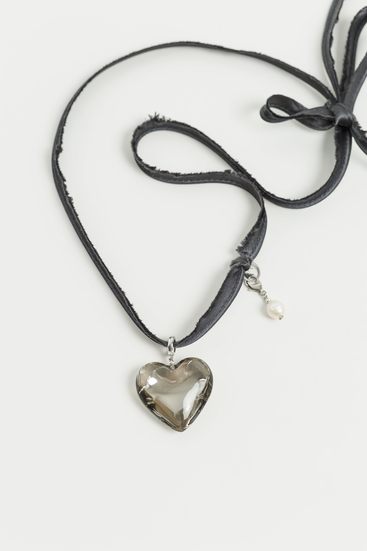 VIOLA necklace with baroque pearl and pendant heart SAMOKISH