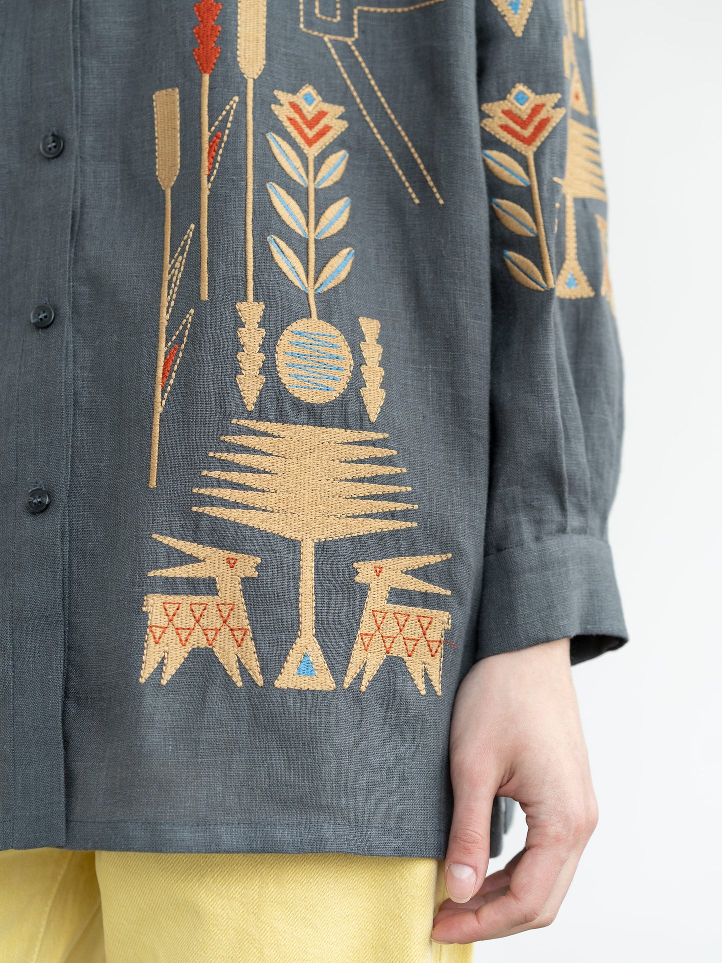 Linen shirt with embroidery Saenko ETNODIM