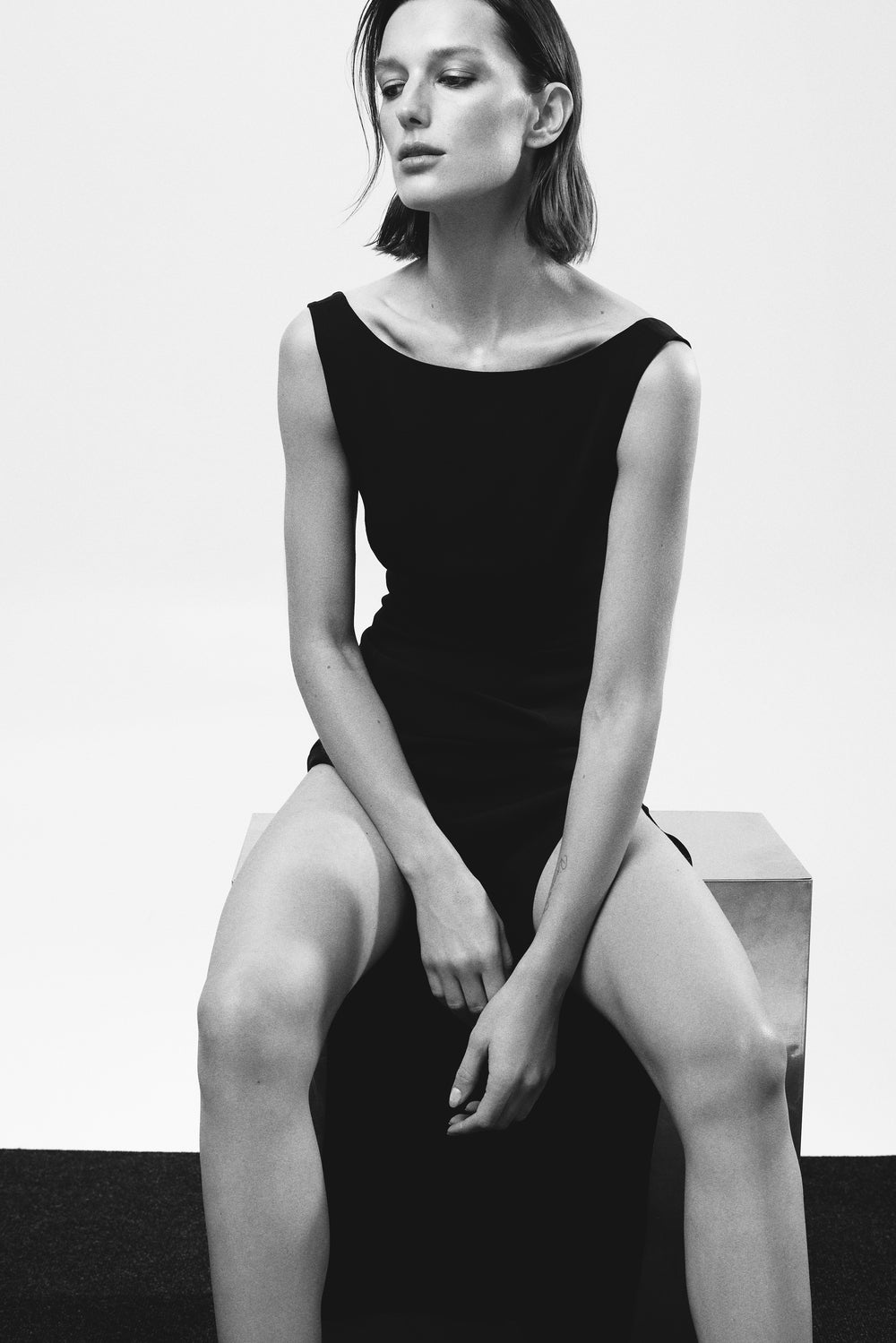 Maxi dress with an open back NOVITSKA