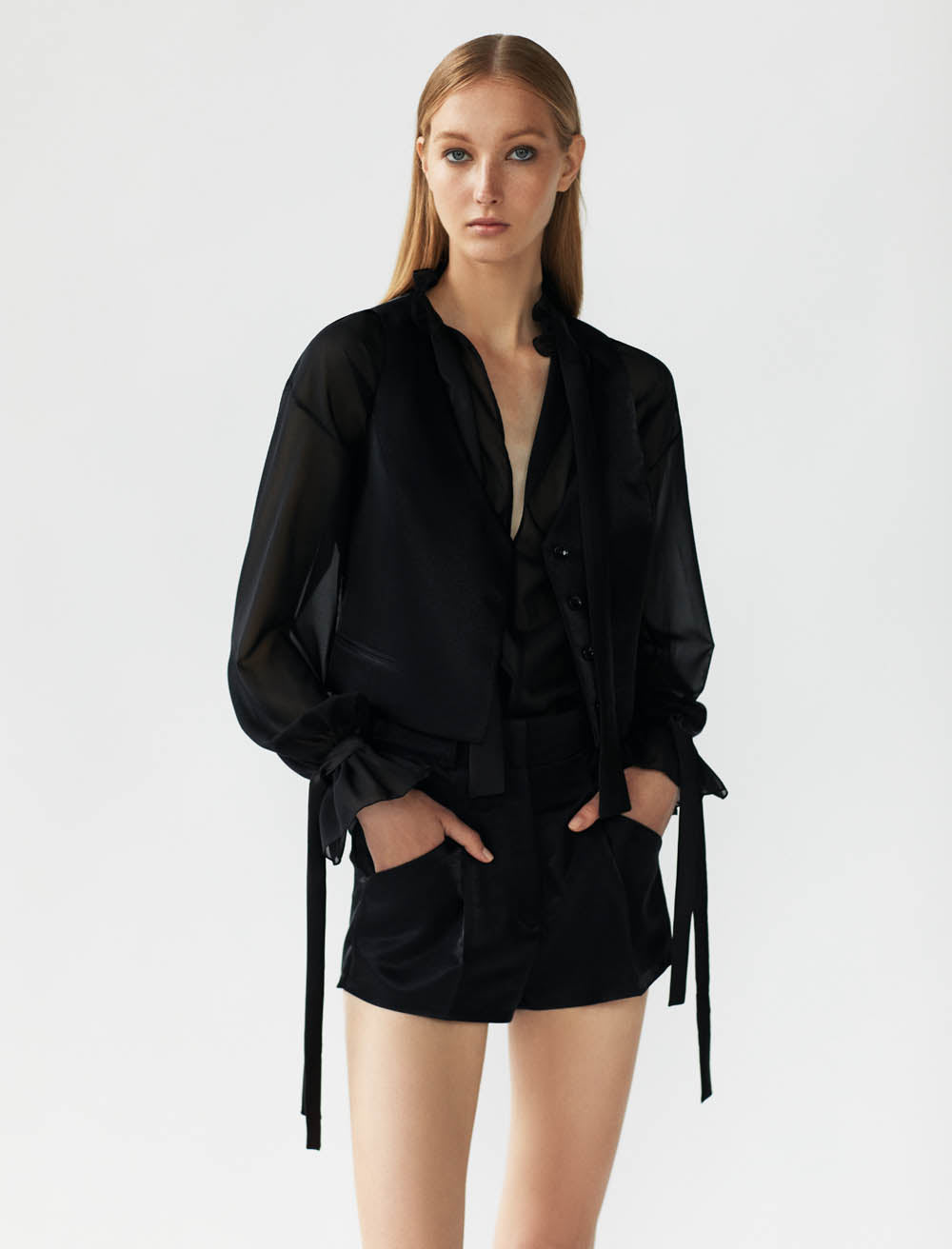 High-waisted shorts NOVITSKA