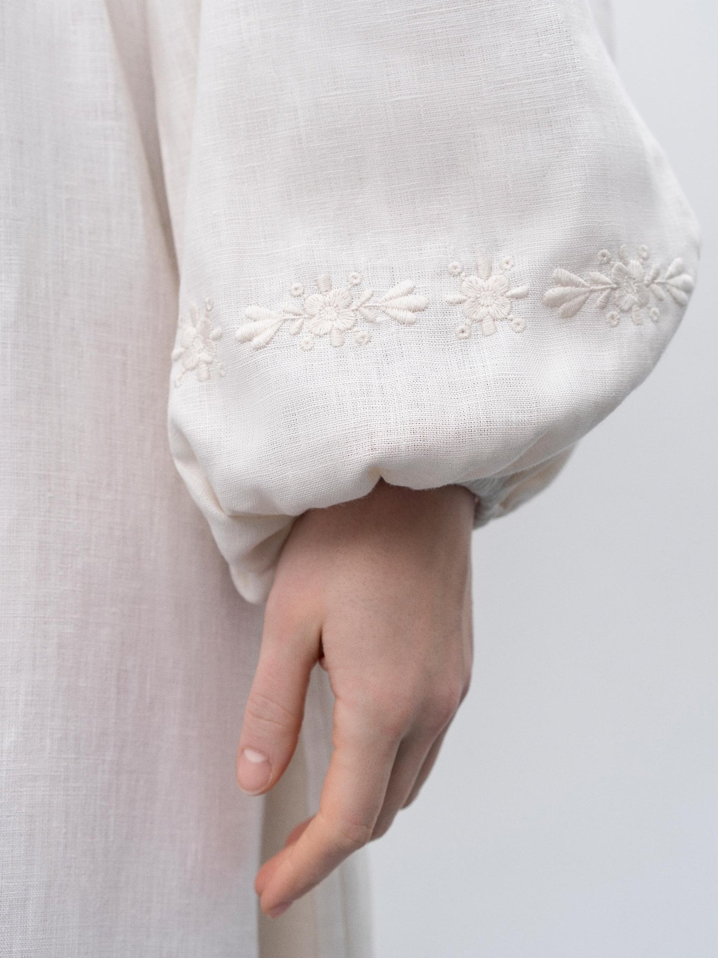 Linen dress with embroidery Pervotsvit Light ETNODIM