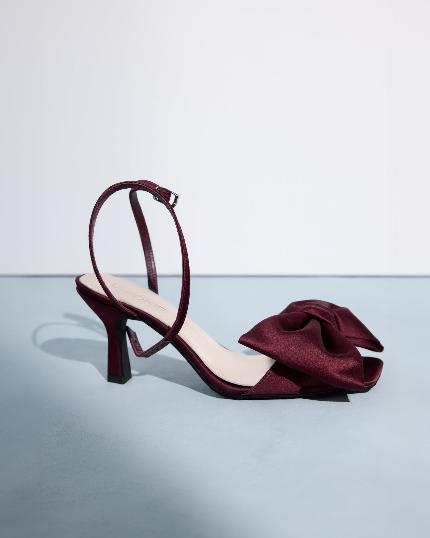 Nessa sandals with a satin bow LOOKIE ATELIER