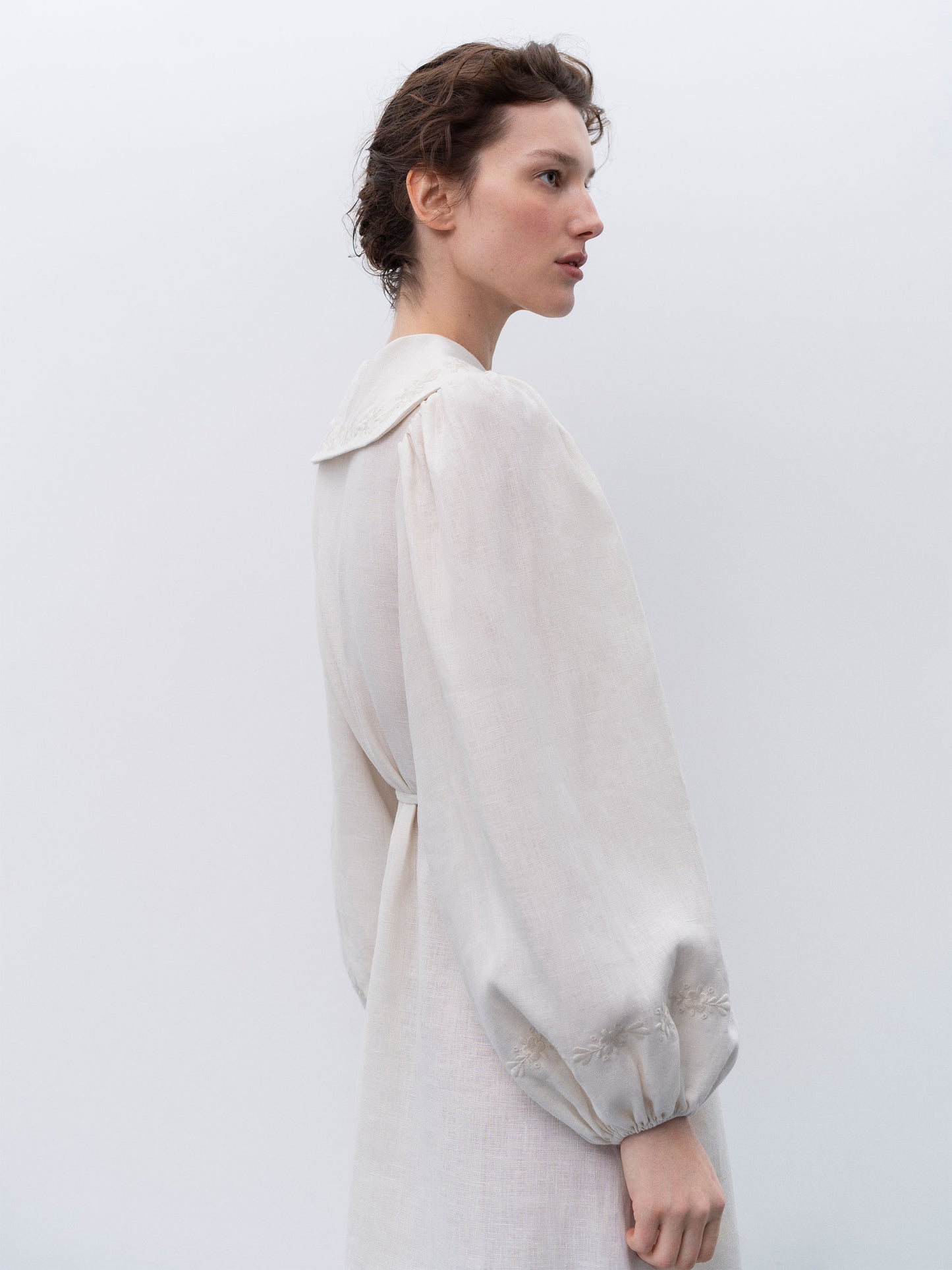 Linen dress with embroidery Pervotsvit Light ETNODIM