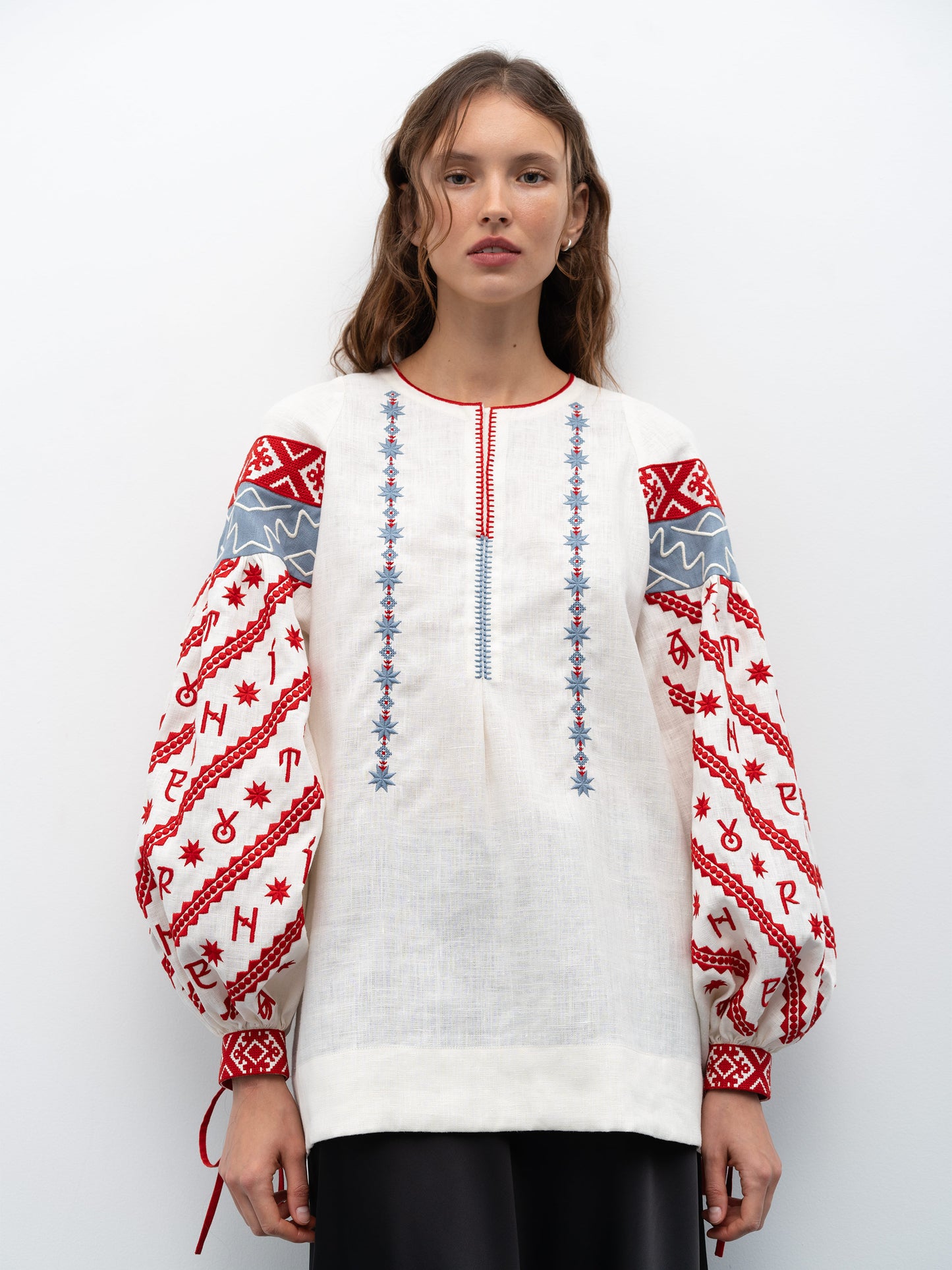 Women's embroidered blouse dedicated to the alphabet Rutenia ETNODIM