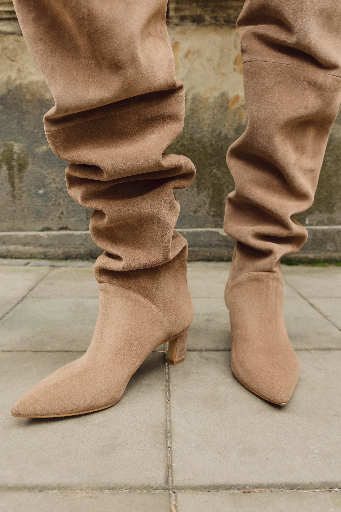 Tracy Long mokko suede thigh-high boots LOOKIE ATELIER