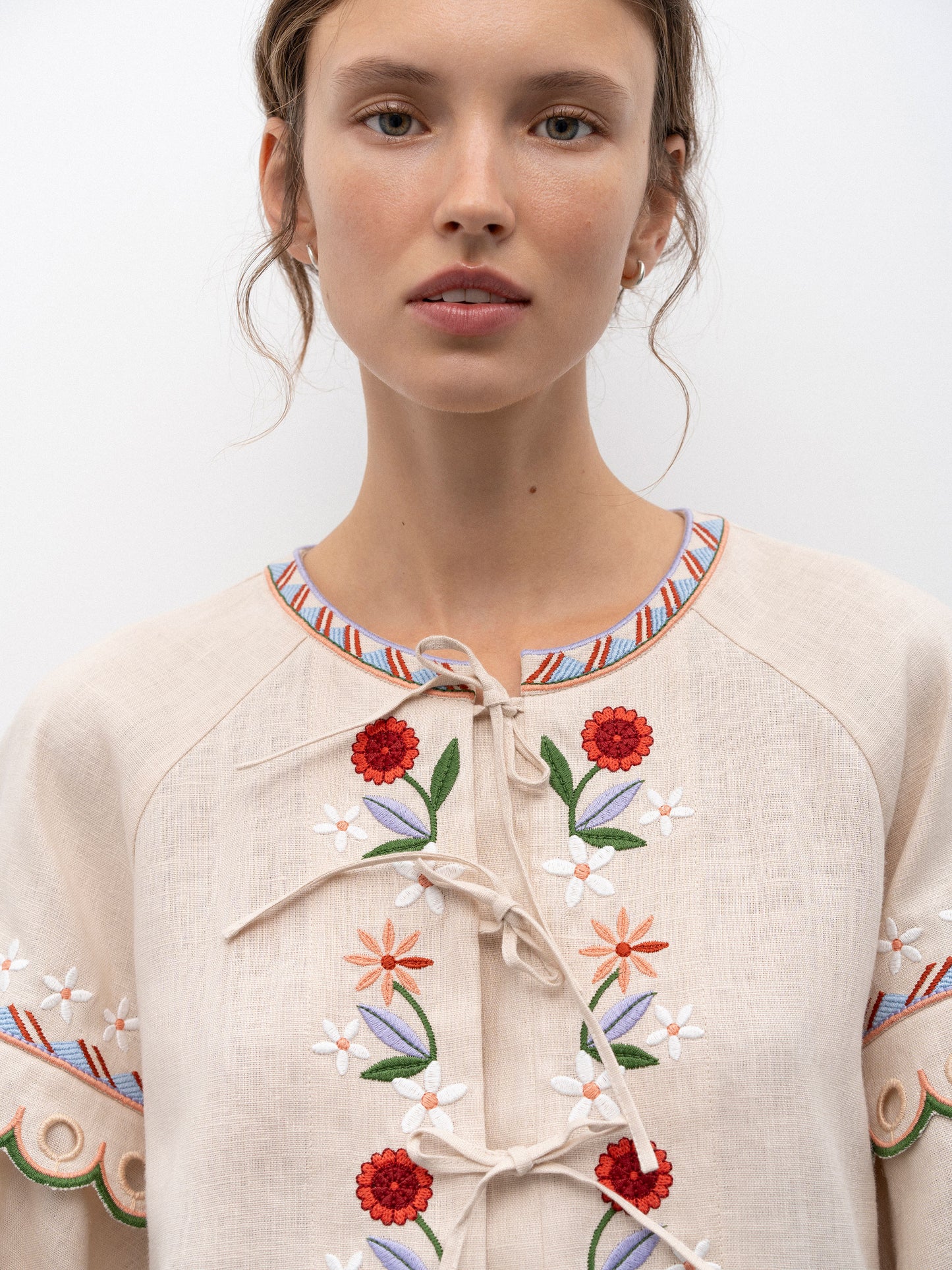 Women's embroidered blouse dedicated to the east Abrykosy W ETNODIM