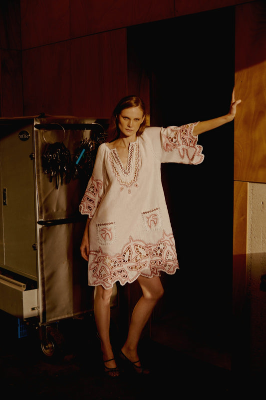 Flying Home short Dress in White My Sleeping Gypsy