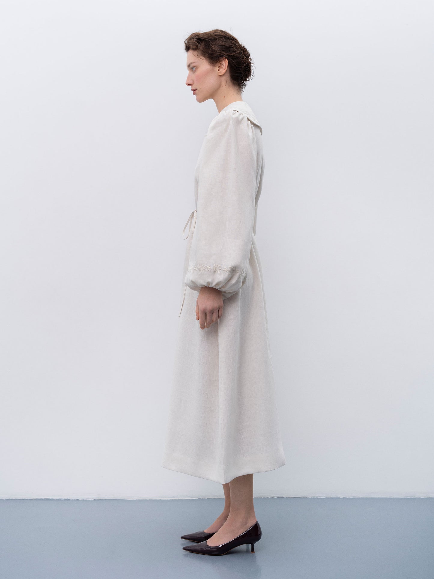 Linen dress with embroidery Pervotsvit Light ETNODIM
