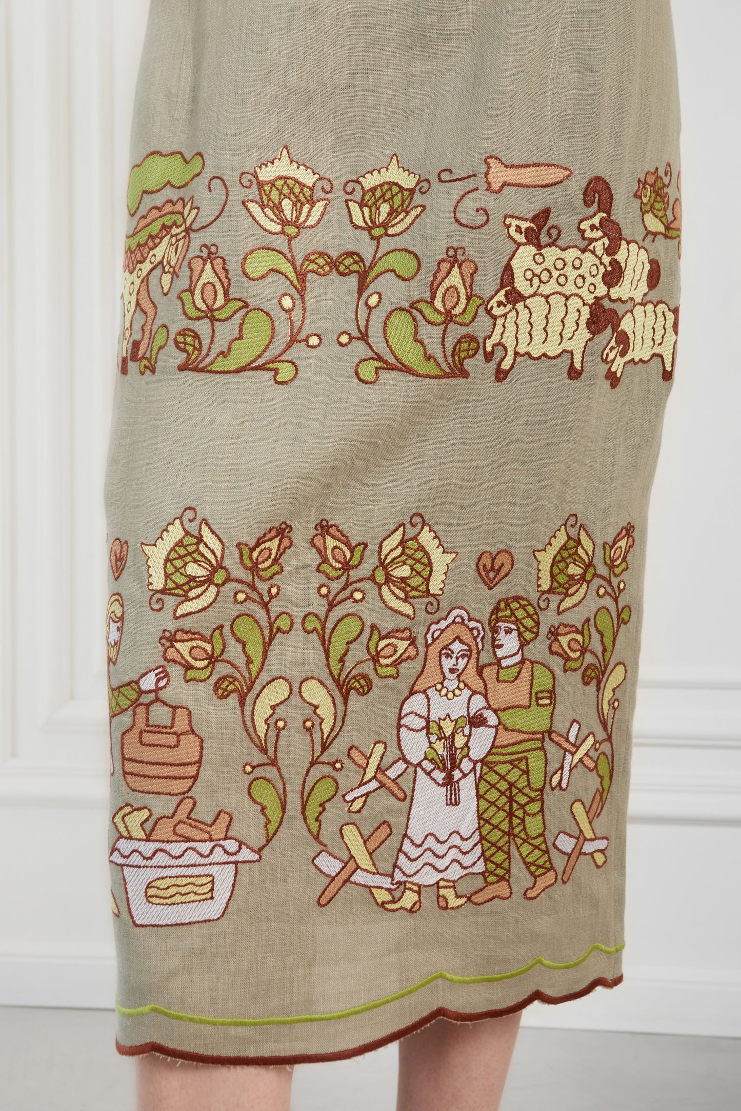 "Embroidery history" green midi dress FOBERINI