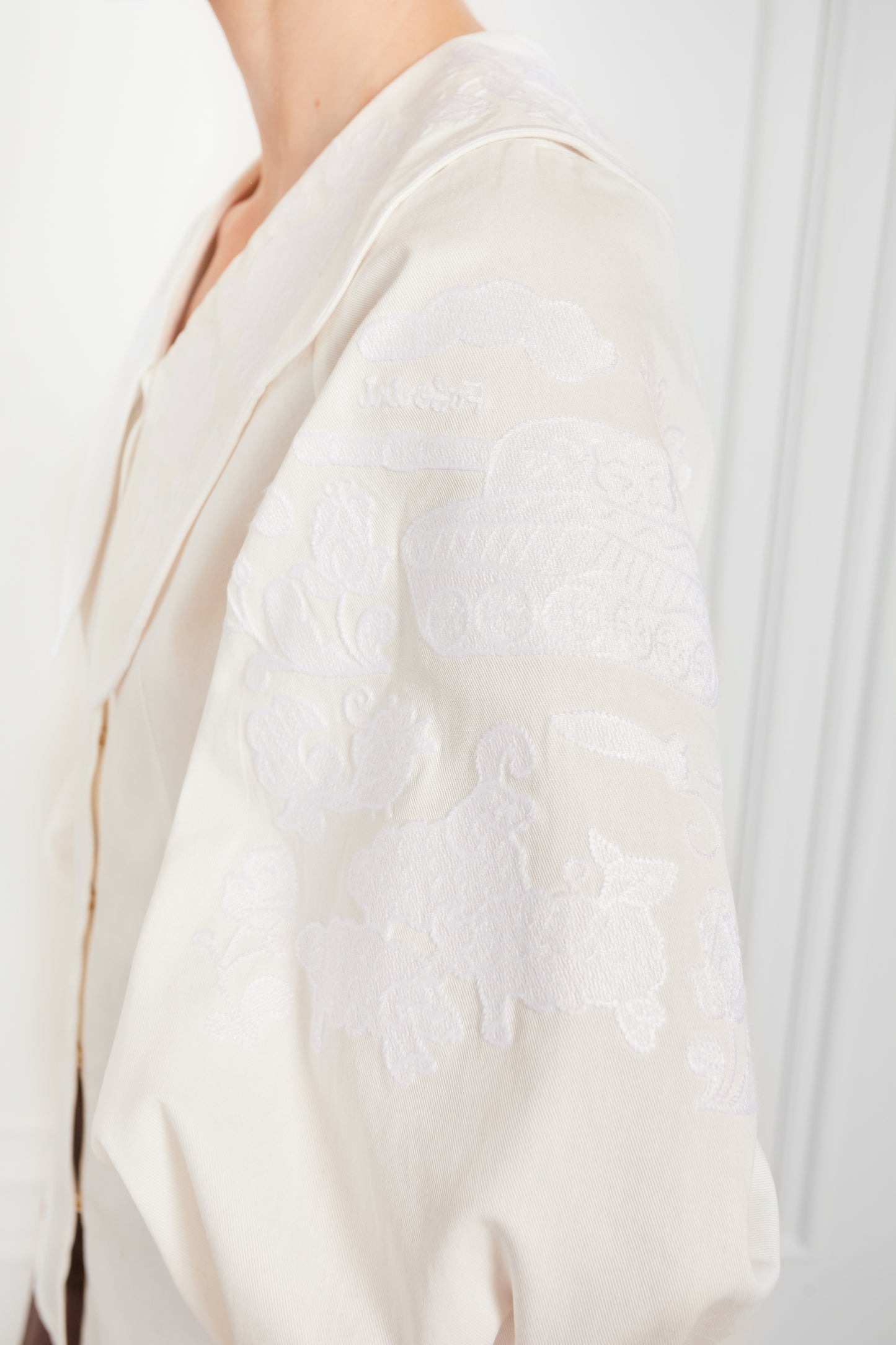 "Embroidery history" white blouse withwhitel embroidery  FOBERINI