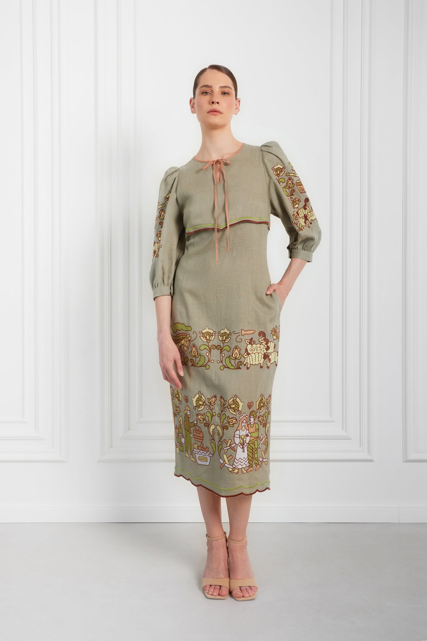 "Embroidery history" green midi dress FOBERINI