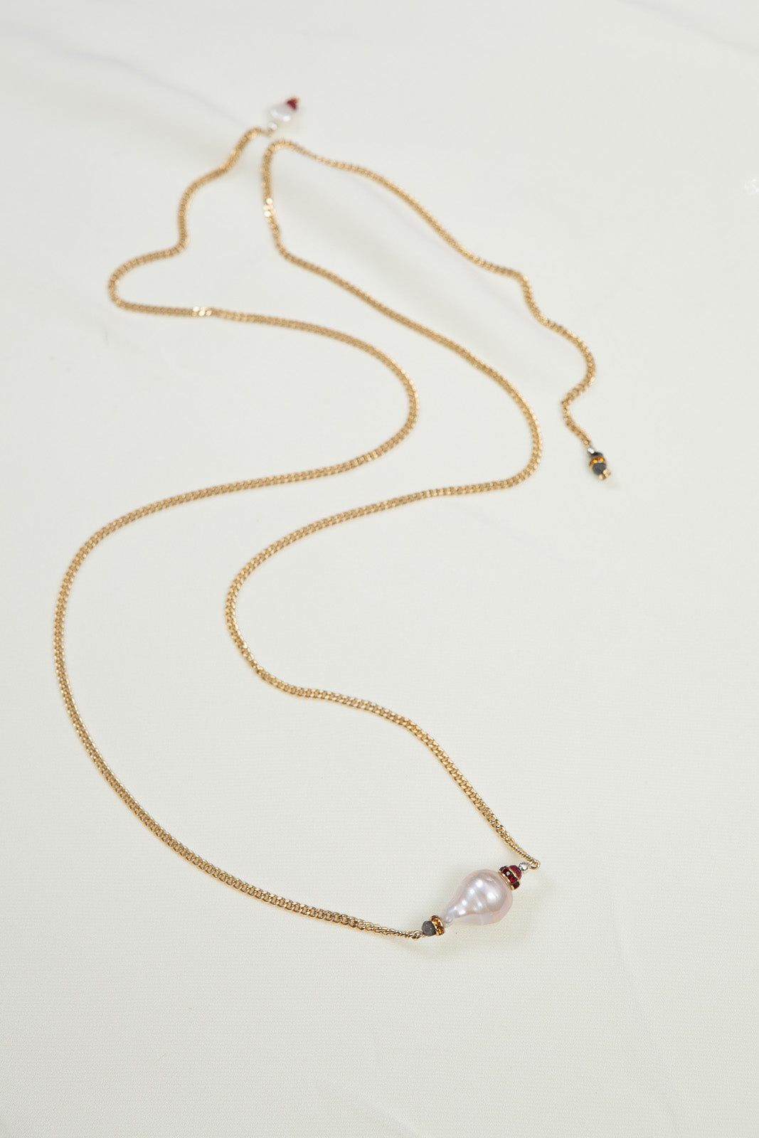MIRANDA GOLD pendant with baroque pearl and pendant SAMOKISH