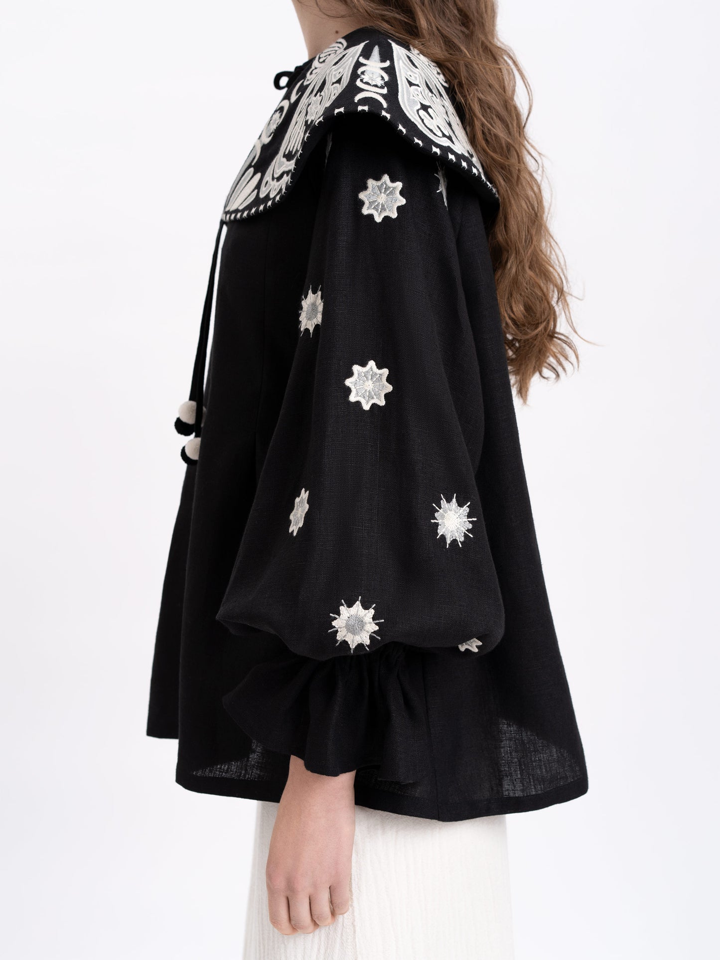 Linen embroidered blouse with a wide collar Lehit ETNODIM