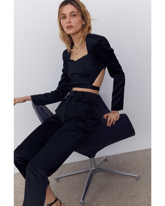 Top with an open back with straps NOVITSKA