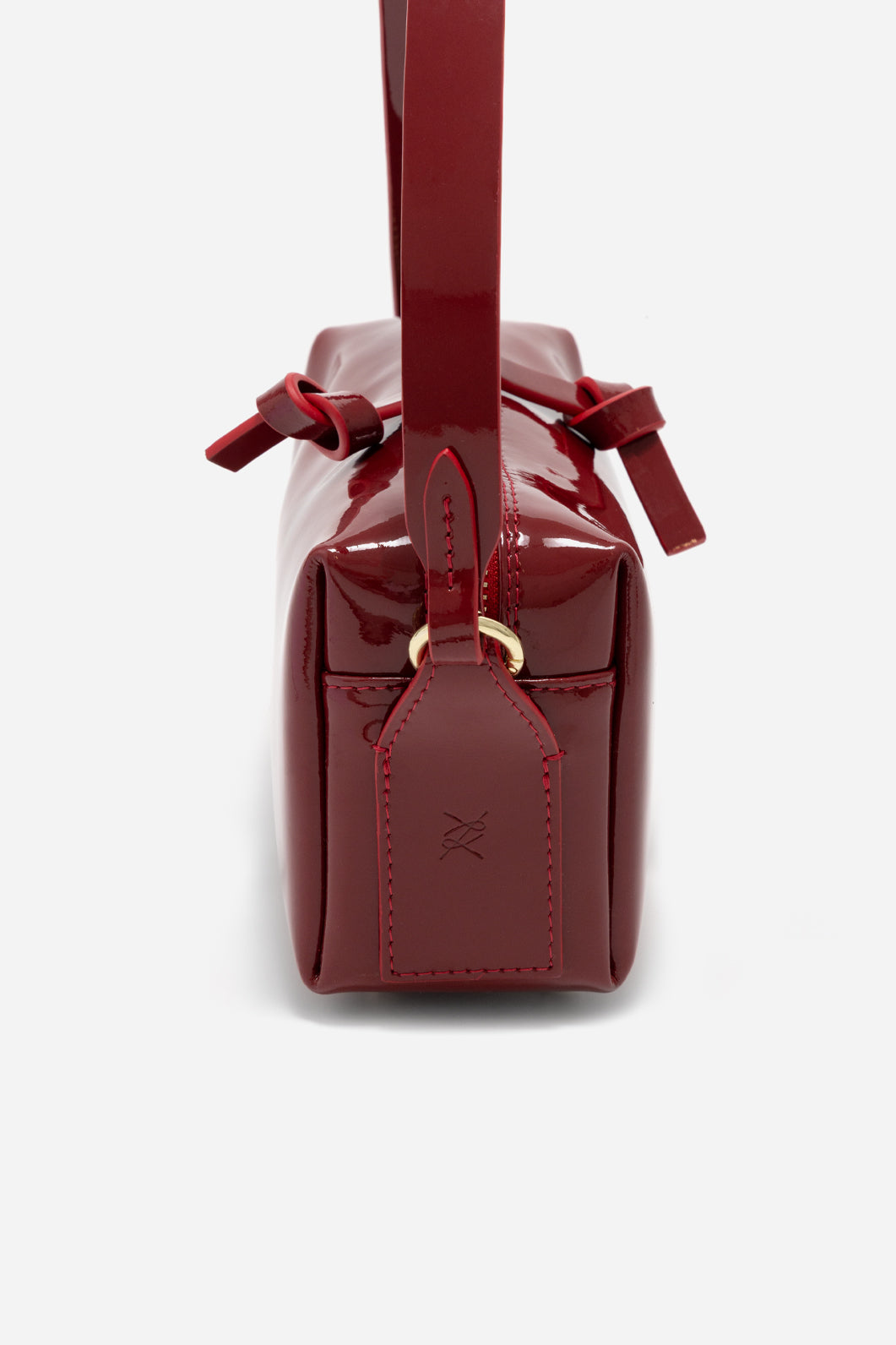 WINONA PATENT LEATHER BAG IN A CHERRY SHADE /GOLD/ KACHOROVSKA