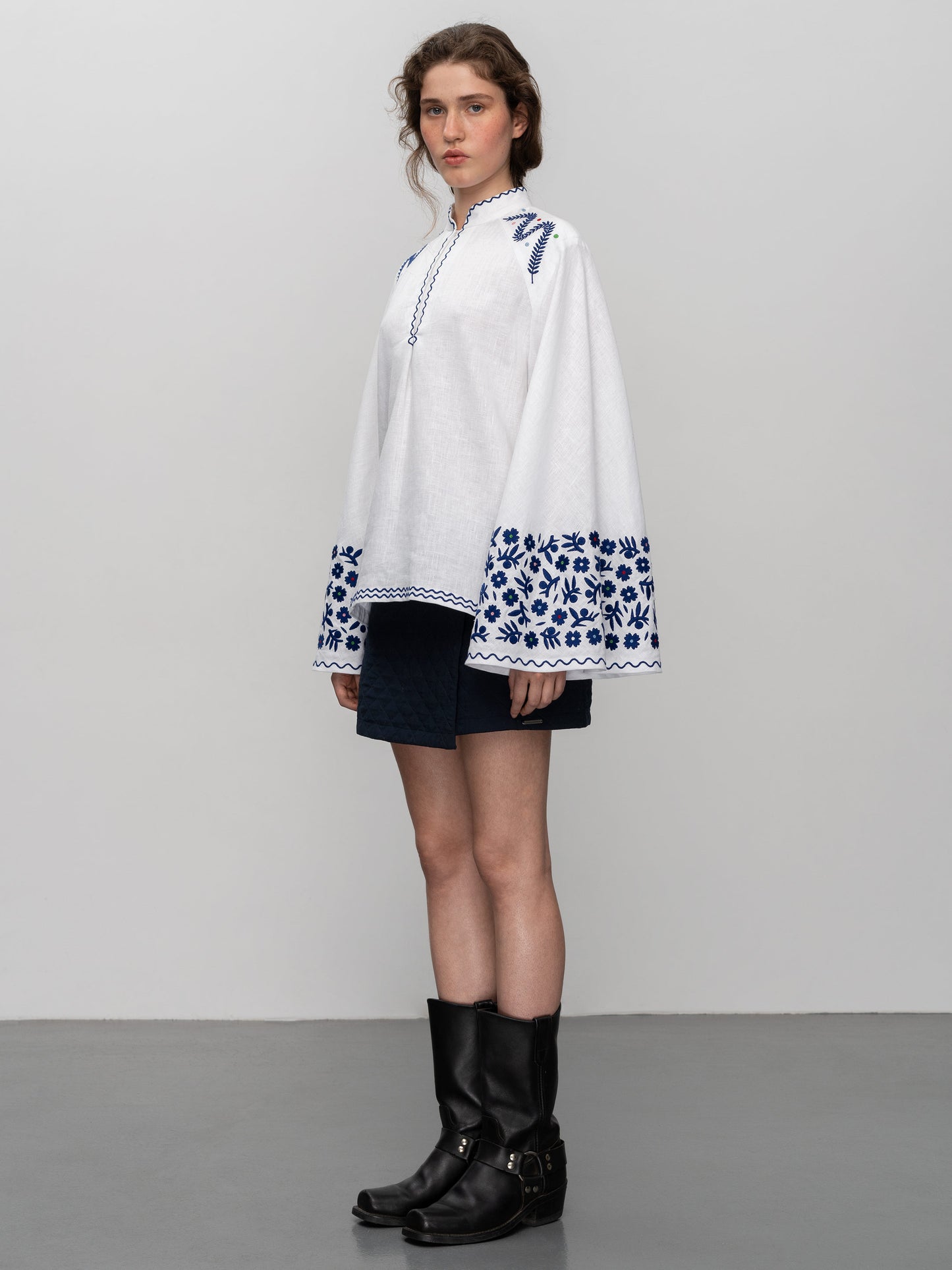 Linen blouse with wide sleeves and embroidery Teren Syniy ETNODIM