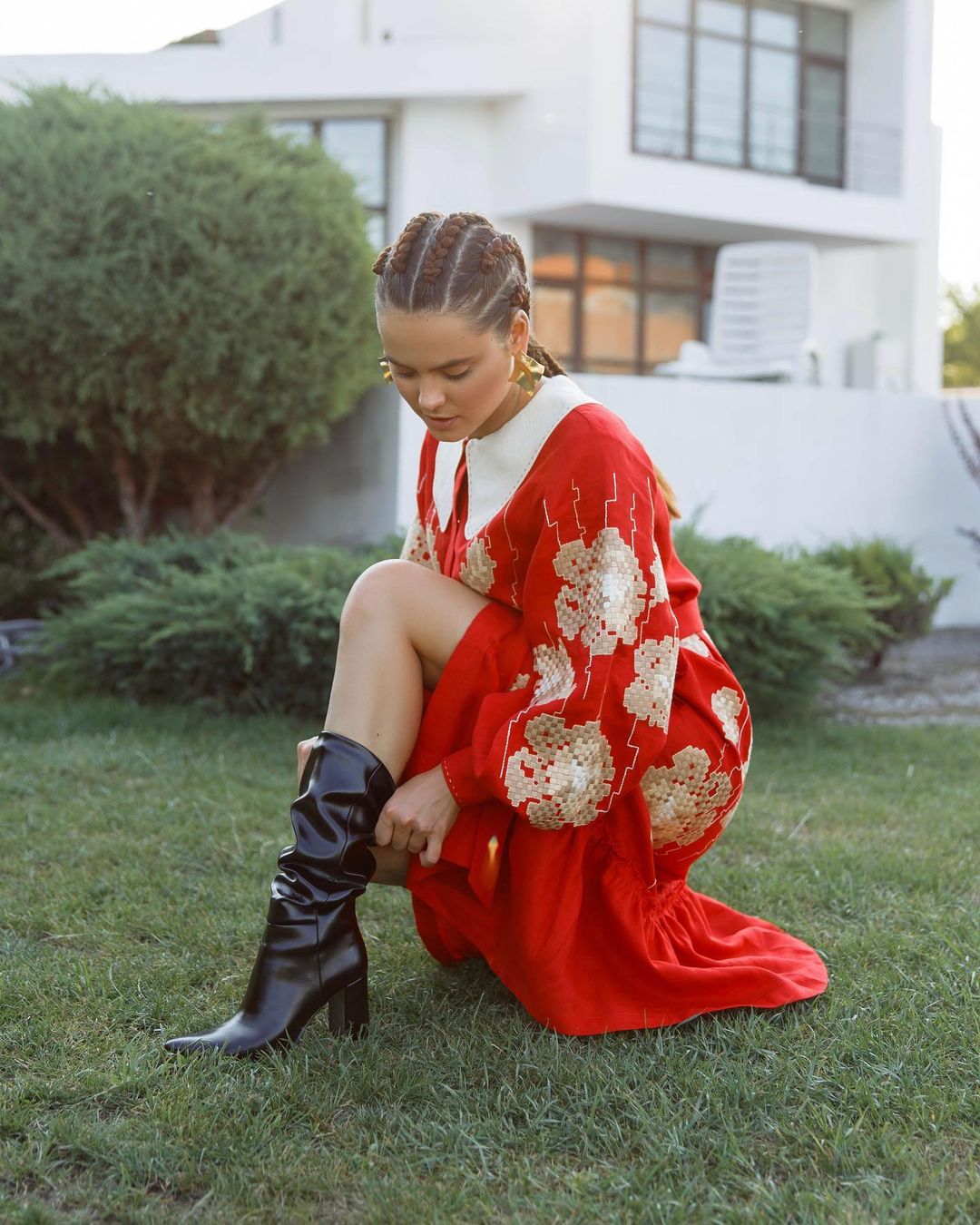 Adele Red Dress with a collar FOBERINI