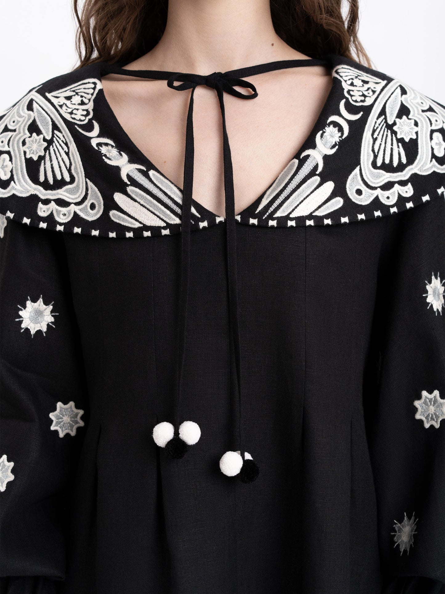 Linen embroidered blouse with a wide collar Lehit ETNODIM