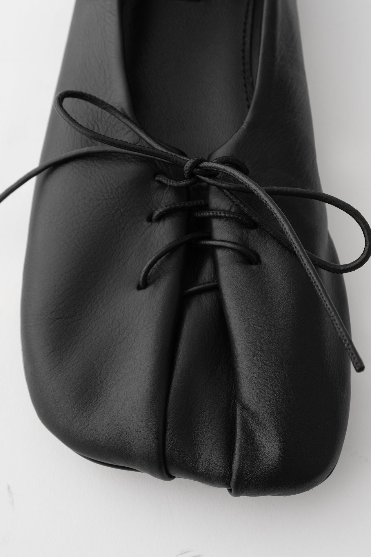 Origami Ballerinas Black HVOYA