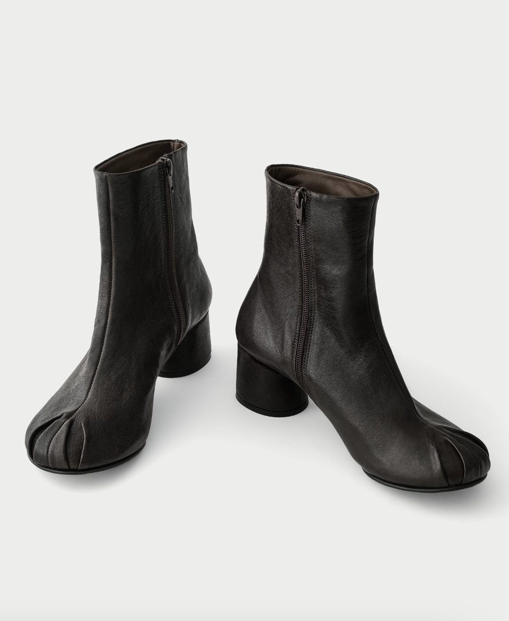 Pillow Boots Black HVOYA